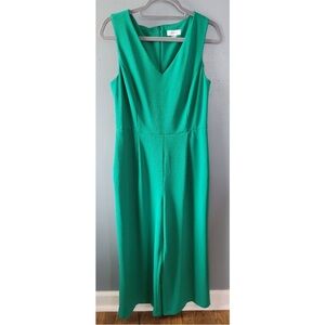 Calvin Klein Size 10 Jumpsuit. Light green w/wide cropped legs and pockets EUC